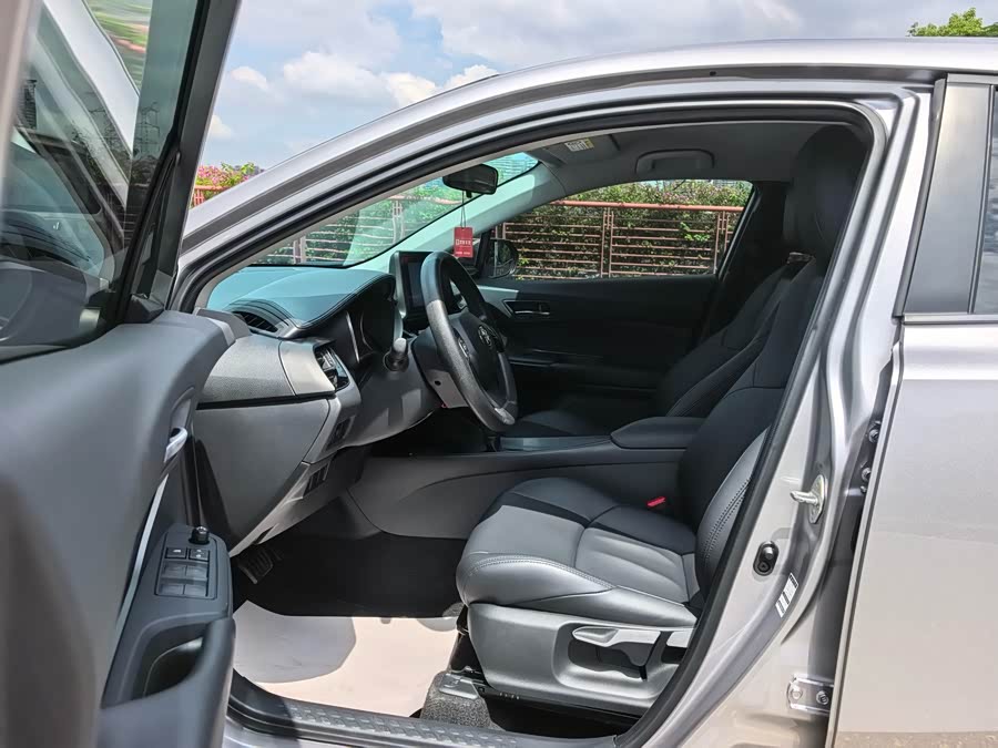 Toyota Izoa 2023 #5 Toyota Izoa 2023 immagine di auto #5