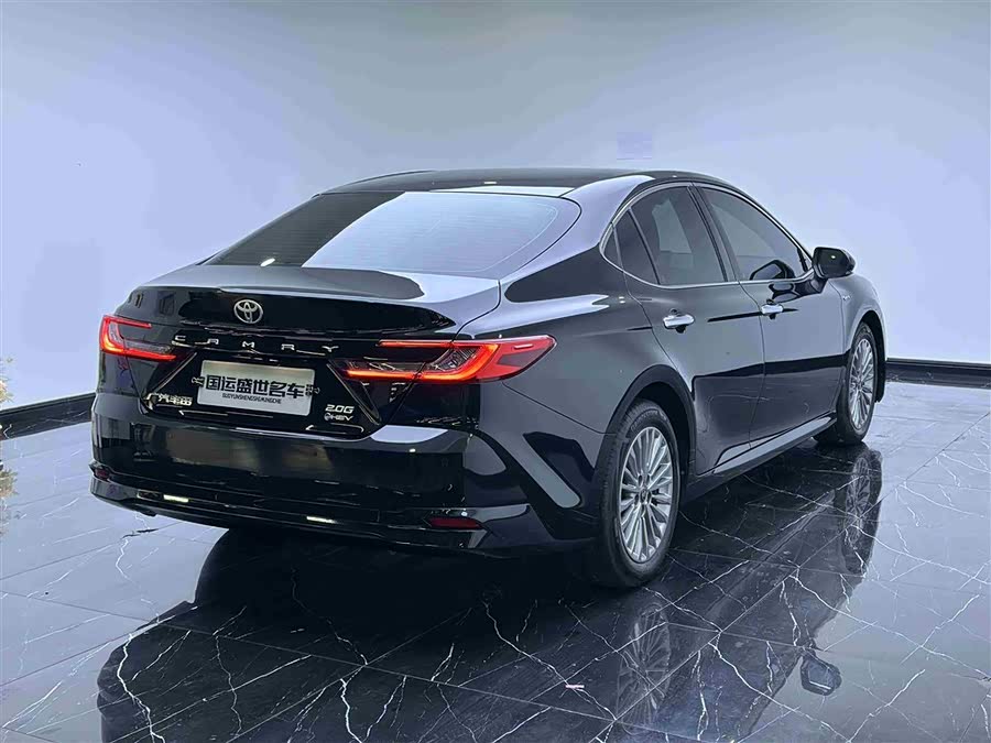 Toyota Camry 2024 car image #5