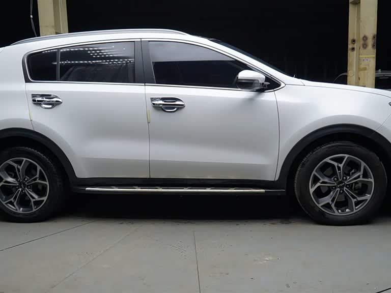 Kia KX5 2021 imagen de coche #5