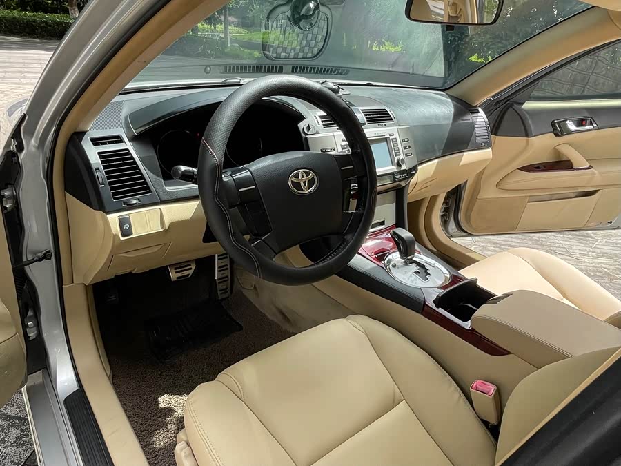 Toyota Reiz 2009 immagine di auto #5