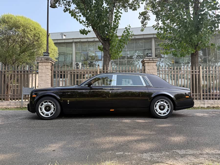 Rolls-Royce Phantom 2008 car image #5