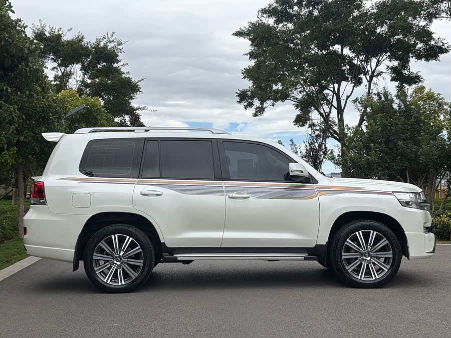 Toyota 2019 #5 Toyota 2019 car image #5