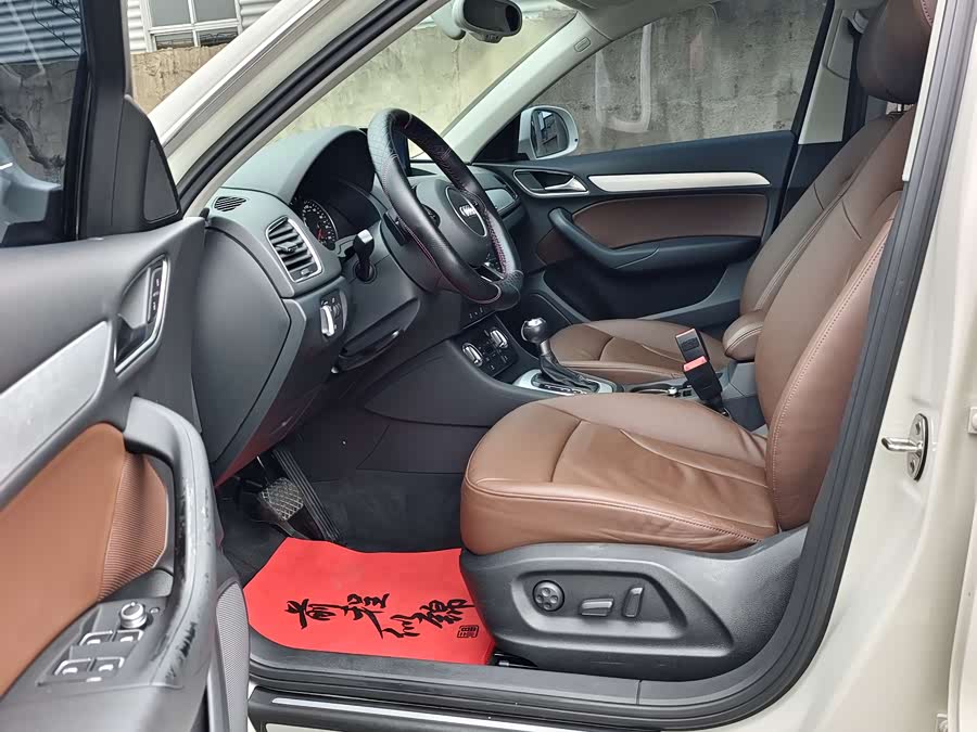 Audi Q3 (Imported) 2013 car image #5