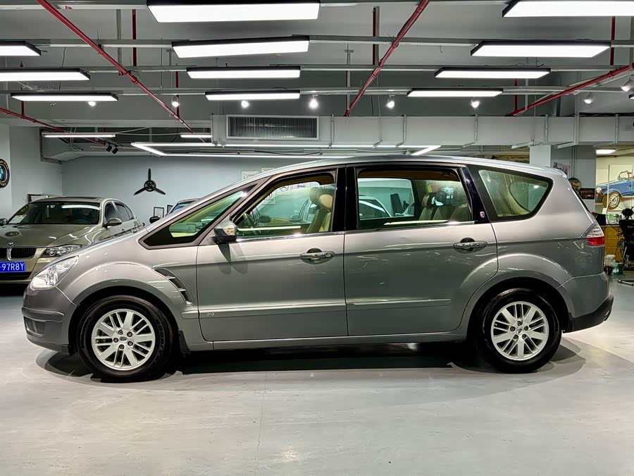 Ford S-MAX 2014 #5 Ford S-MAX 2014 car image #5