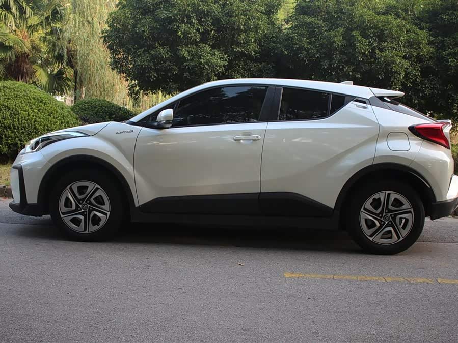 Toyota Izoa E 2020 #5 Toyota Izoa E 2020 imagen de coche #5