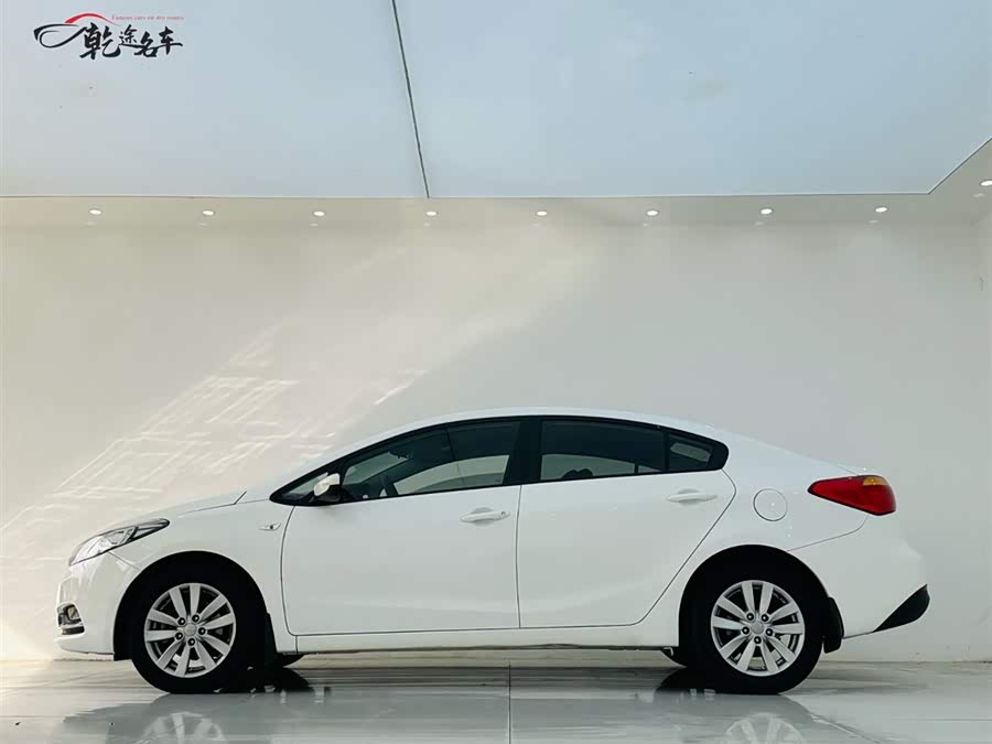 Kia K3 2013 car image #5