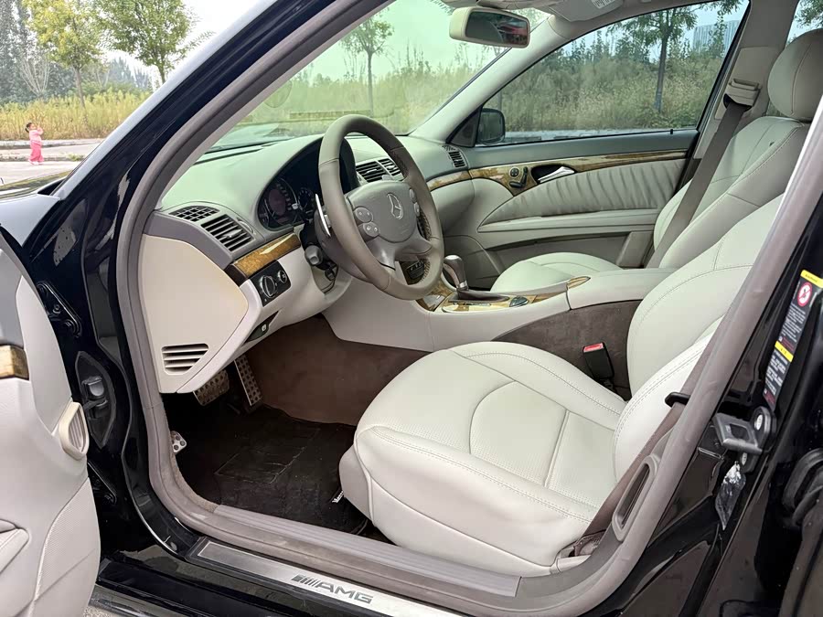 Mercedes-Benz E AMG 2008 immagine di auto #5