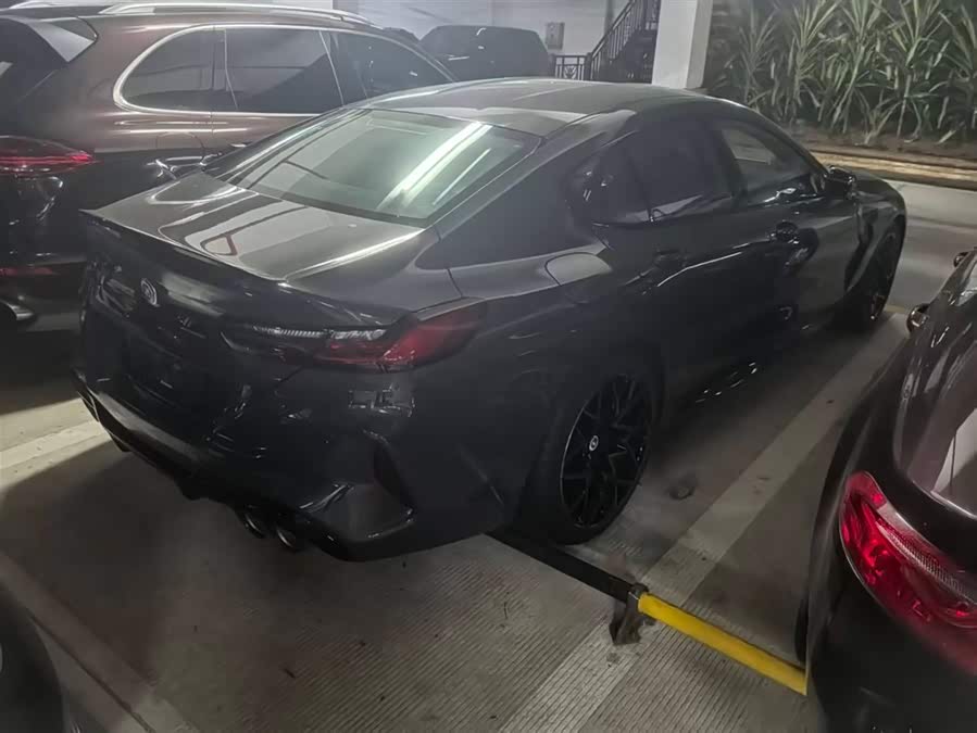 BMW M8 2023 car image #5