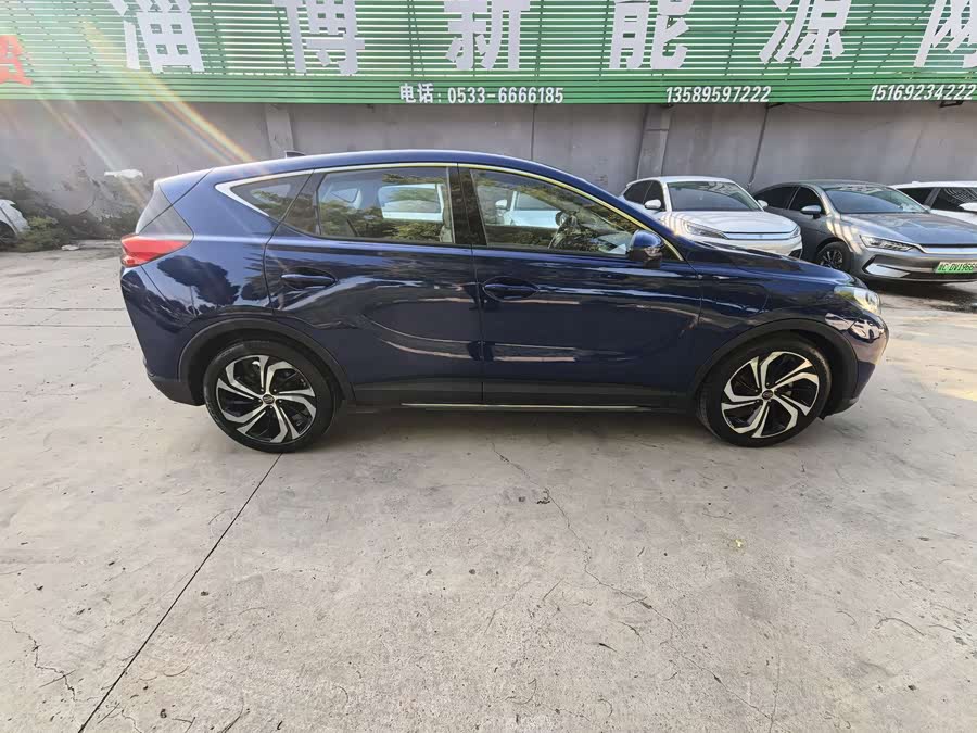 HongQi E-HS3 2019 car image #5