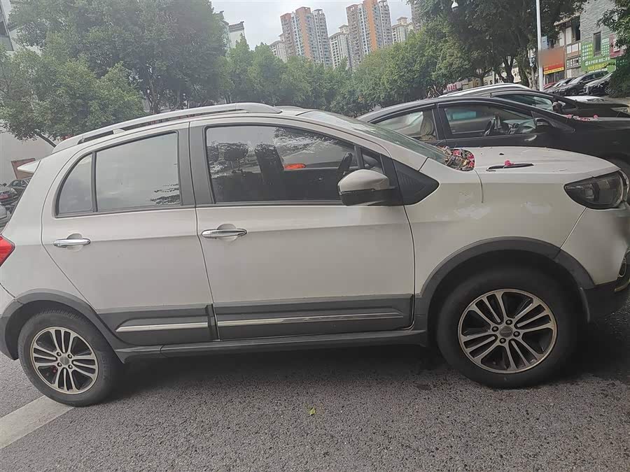 Haval H1 2015 car image #5