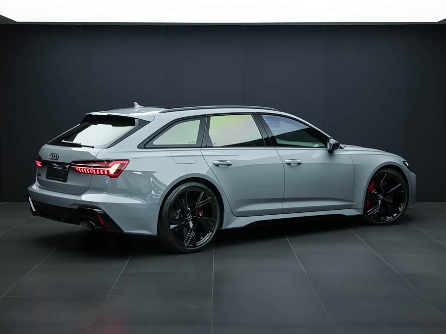 Audi RS 6 2021 car image #5