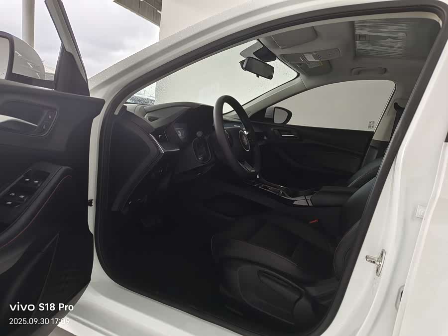 MG 5 2022 car image #5