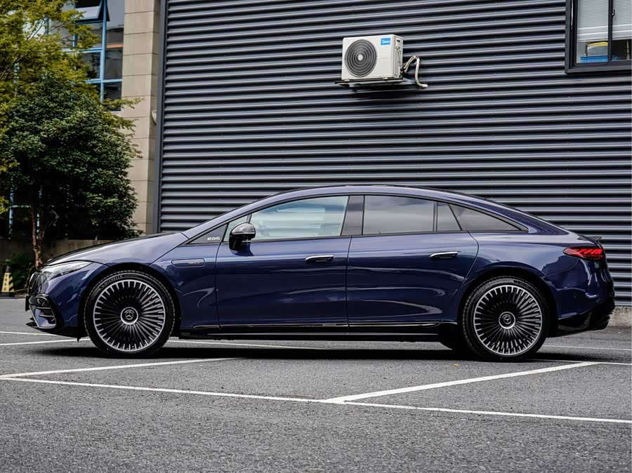 Mercedes-Benz EQS AMG 2024 #5 Mercedes-Benz EQS AMG 2024 car image #5