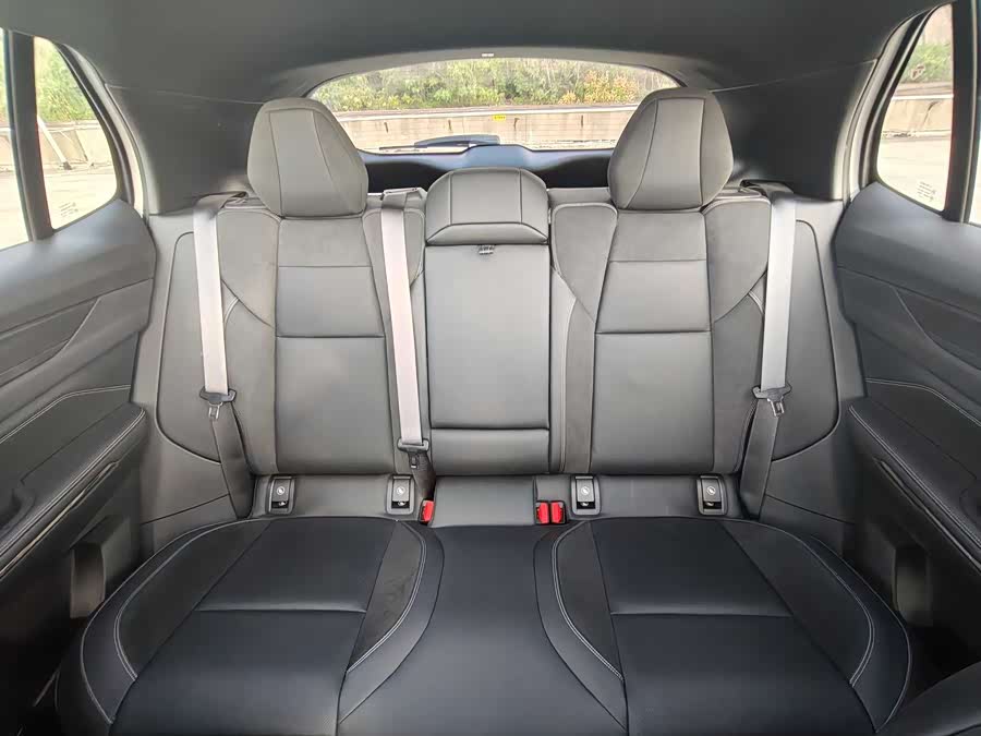 Lynk & Co 01 2022 image de voiture #5
