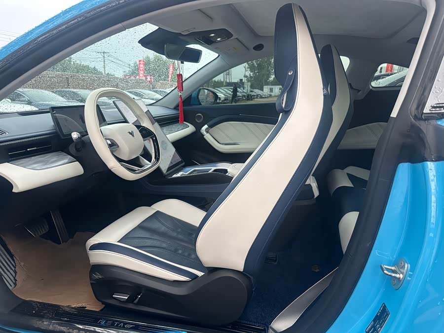 哪吒汽车 哪吒GT 2023 汽车图片 #5