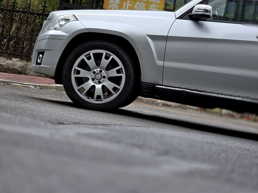 Mercedes-Benz GLK Class (Imported) 2010 #5 Mercedes-Benz GLK Class (Imported) 2010 car image #5