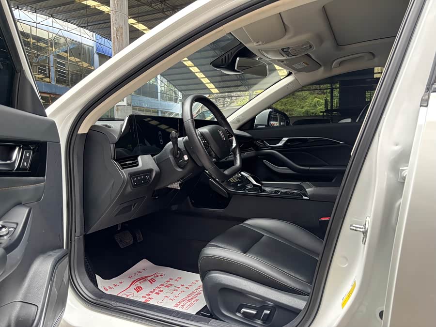 2023 car image #5