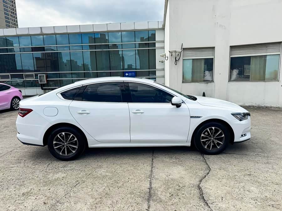 BYD Qin Pro New Energy 2019 #5 BYD Qin Pro New Energy 2019 immagine di auto #5