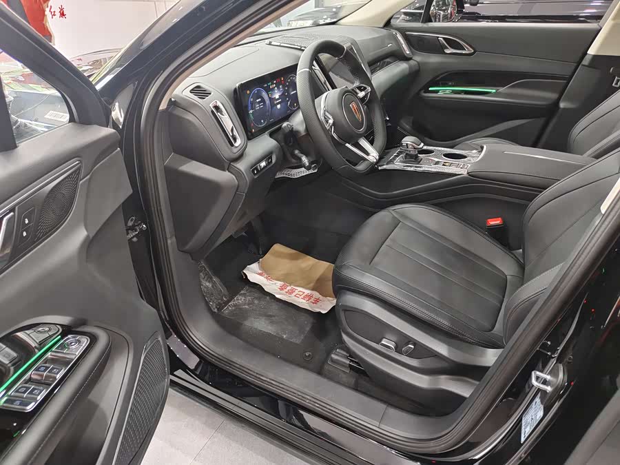 HongQi HS3 PHEV 2025 #5 HongQi HS3 PHEV 2025 car image #5