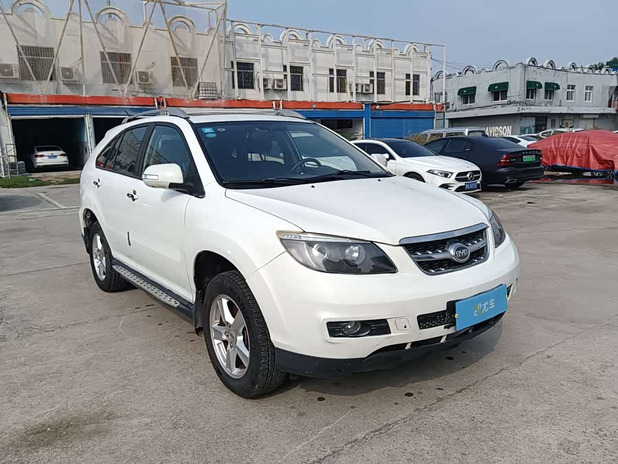 BYD S6 2015 #5 BYD S6 2015 car image #5