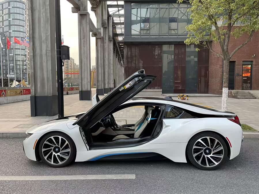 BMW i8 2016 #5 BMW i8 2016 صورة سيارة #5