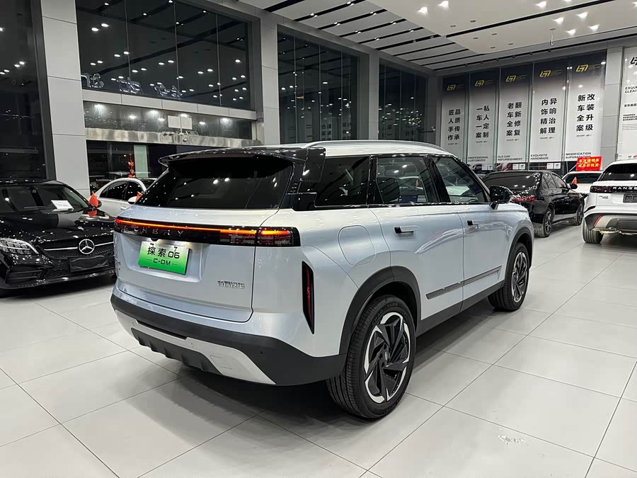 Chery Exploration 06 C-DM 2025 #5 Chery Exploration 06 C-DM 2025 car image #5