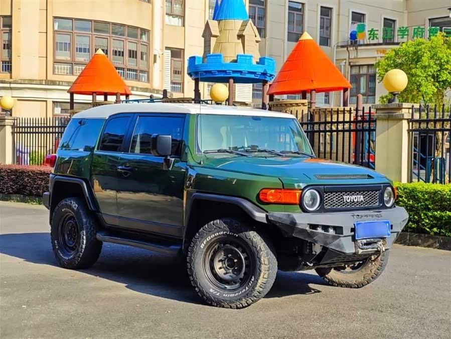 Toyota FJ Cruiser 2011 car image #5