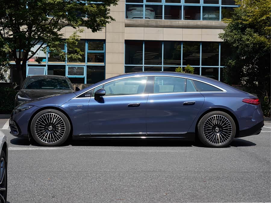 Mercedes-Benz EQS Class 2022 car image #5