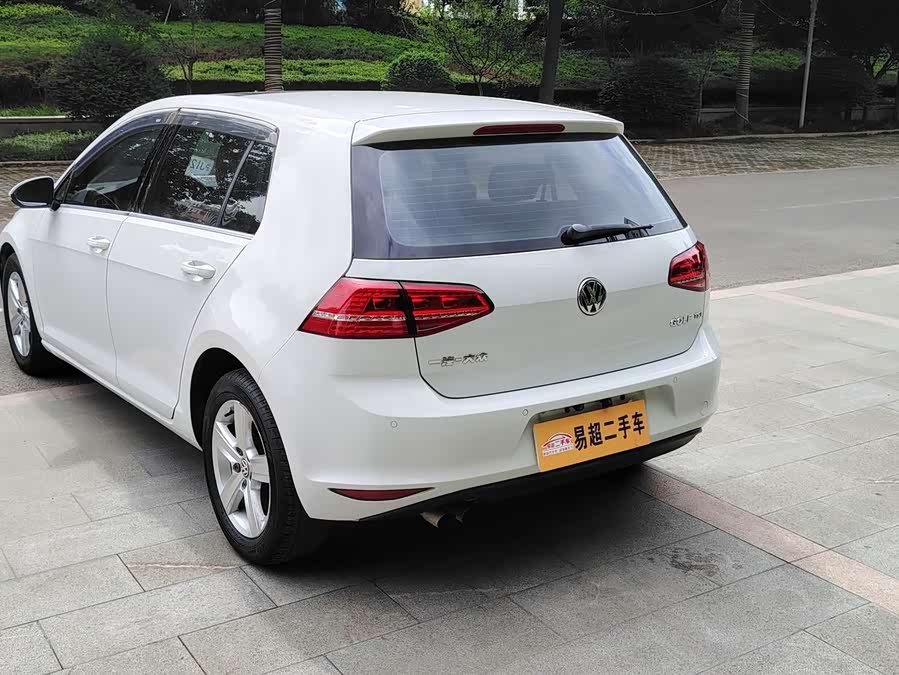 Volkswagen Golf 2015 car image #5