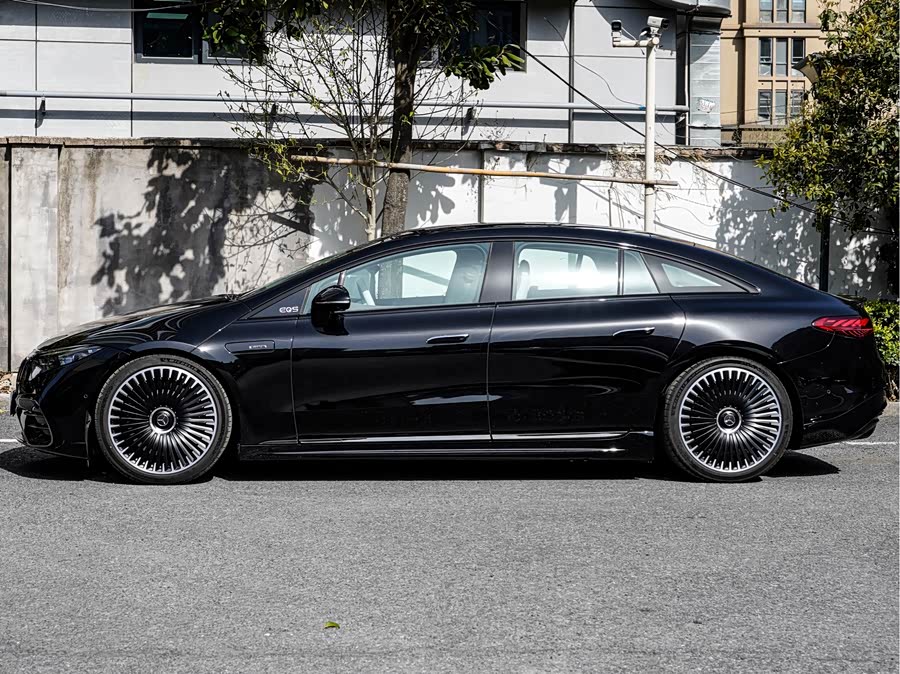 Mercedes-Benz EQS AMG 2023 #5 Mercedes-Benz EQS AMG 2023 car image #5