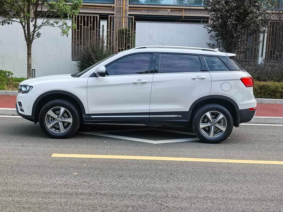 Haval H6 Coupe 2017 #5 Haval H6 Coupe 2017 car image #5