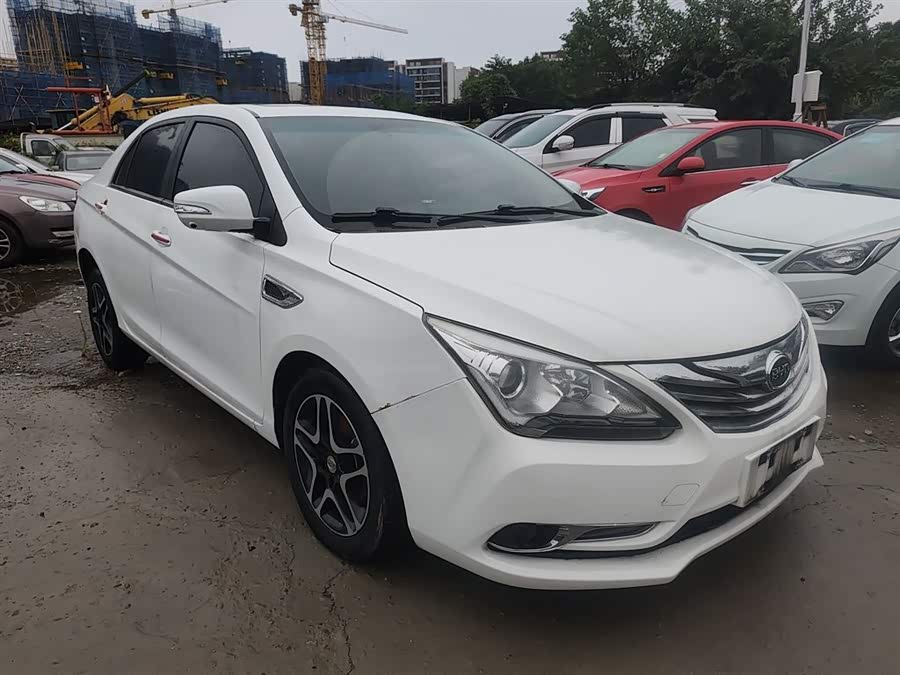 BYD G5 2017 #5 BYD G5 2017 immagine di auto #5