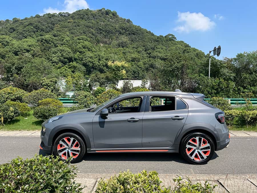 Lynk & Co 02 2021 car image #5