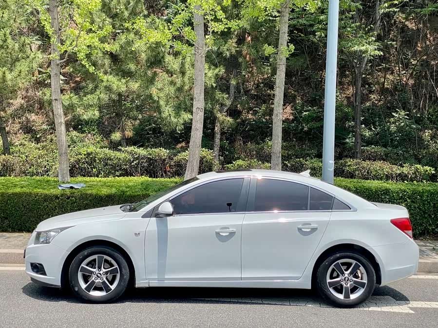 Chevrolet Cruze 2012 immagine di auto #5