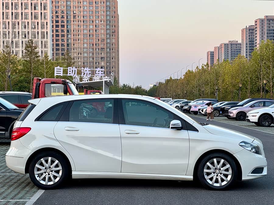 Mercedes-Benz B Class 2014 #5 Mercedes-Benz B Class 2014 car image #5