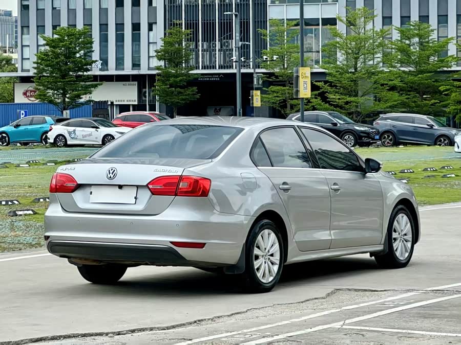 Volkswagen Sagitar 2014 immagine di auto #5