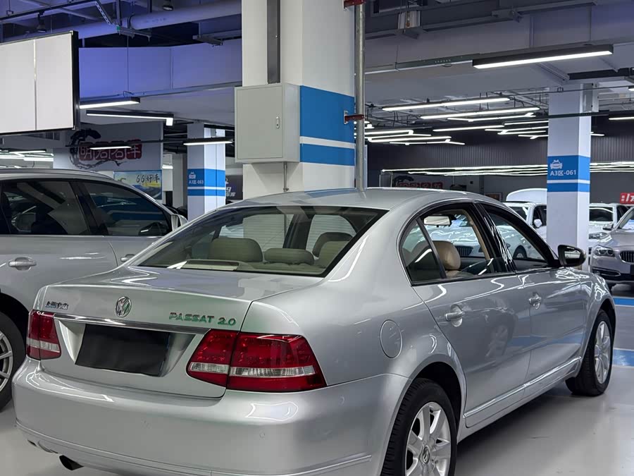 Volkswagen Passat Lingyu 2010 car image #5