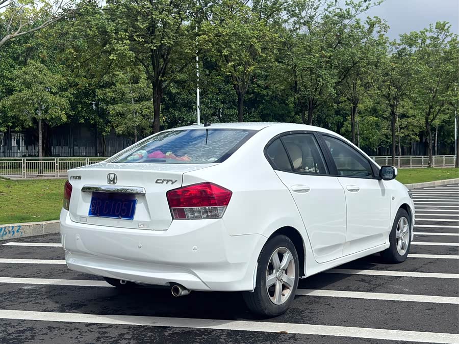 Honda City Classic 2013 #5 Honda City Classic 2013 car image #5