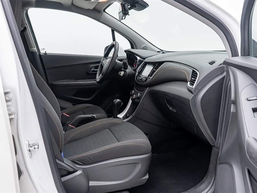 Chevrolet Tracker 2019 car image #5