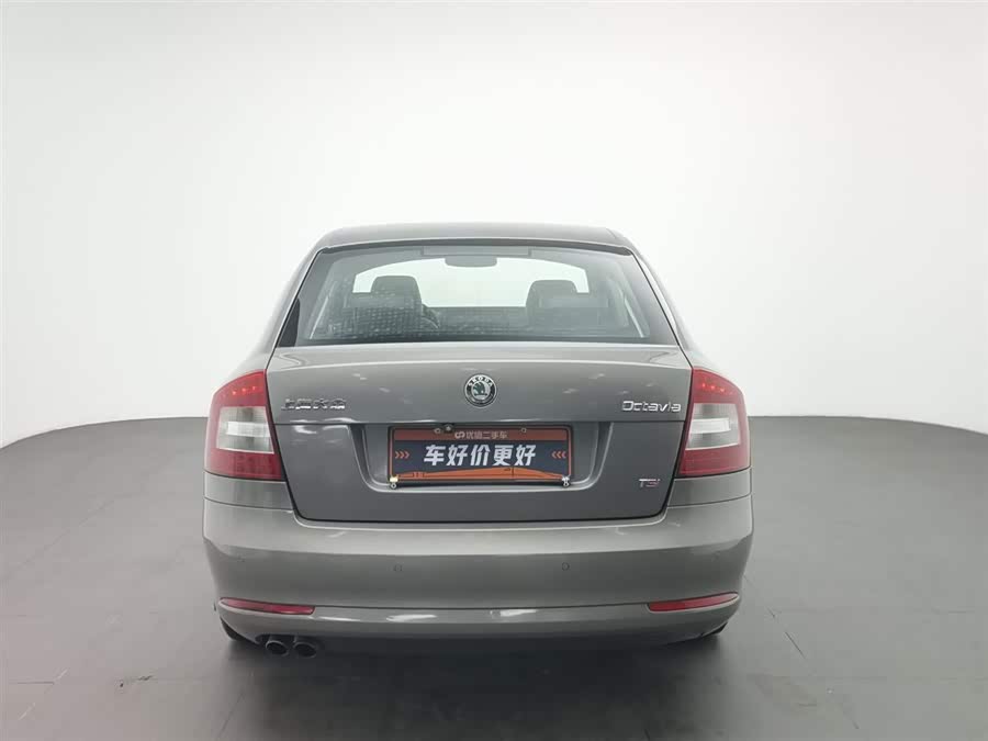 Skoda Octavia 2010 car image #5