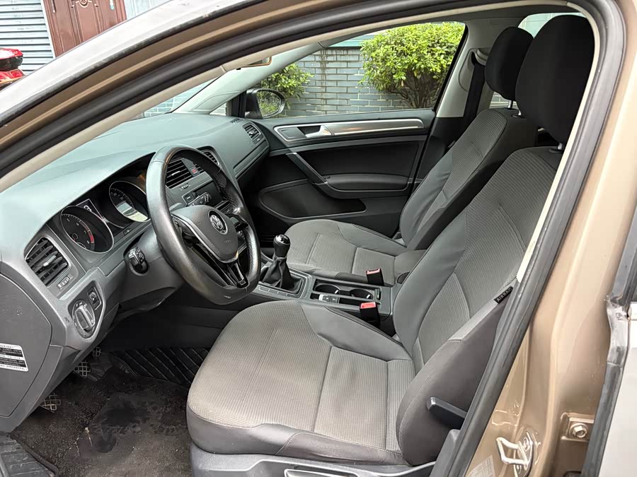 Volkswagen Golf 2016 car image #5