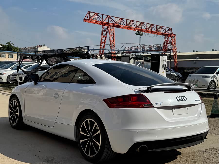 Audi TT 2013 car image #5