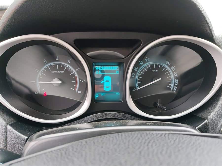 GAC Trumpchi GS5 Super 2015 #5 GAC Trumpchi GS5 Super 2015 car image #5