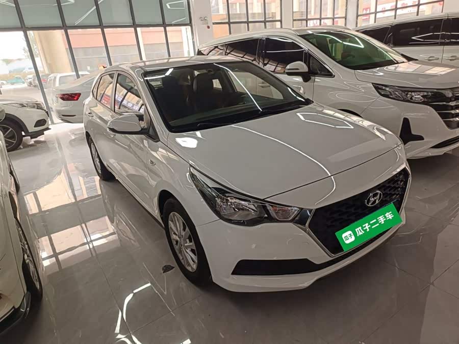 Hyundai Verna RV 2017 car image #5