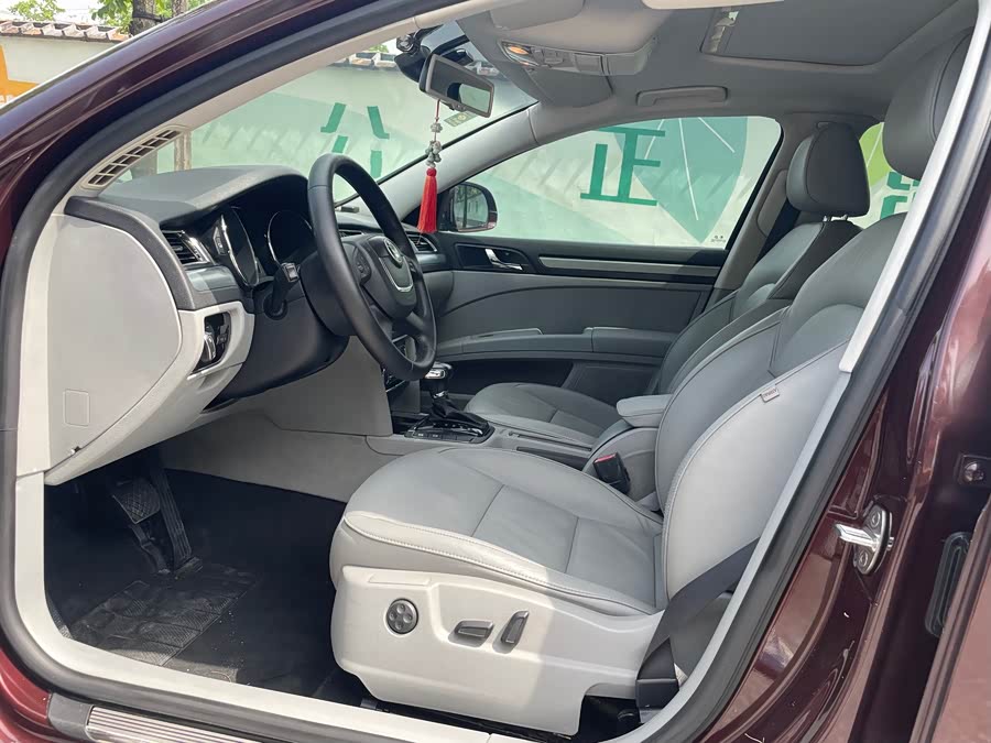 Skoda Superb 2009 car image #5