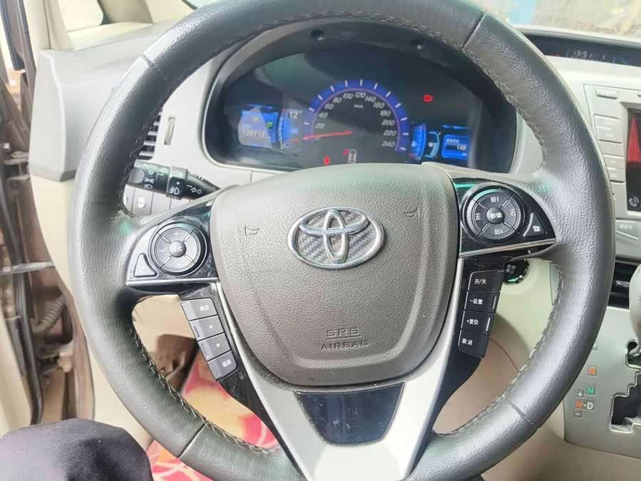 BYD M6 2014 car image #5