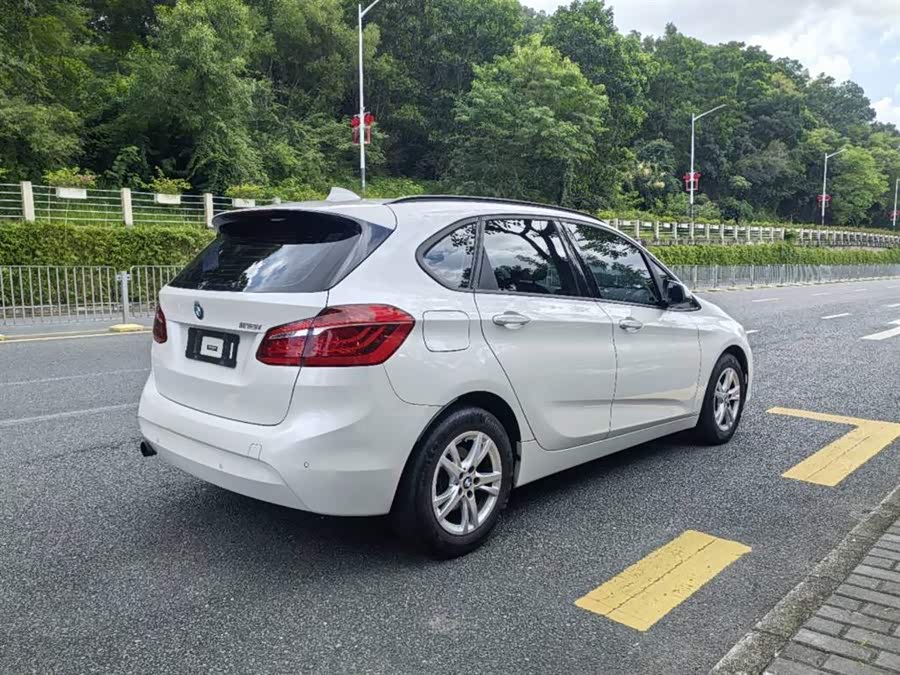 BMW 2 Series Tourer (Imported) 2015 #5 BMW 2 Series Tourer (Imported) 2015 car image #5