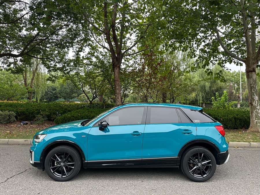Audi Q2L 2020 #5 Audi Q2L 2020 car image #5
