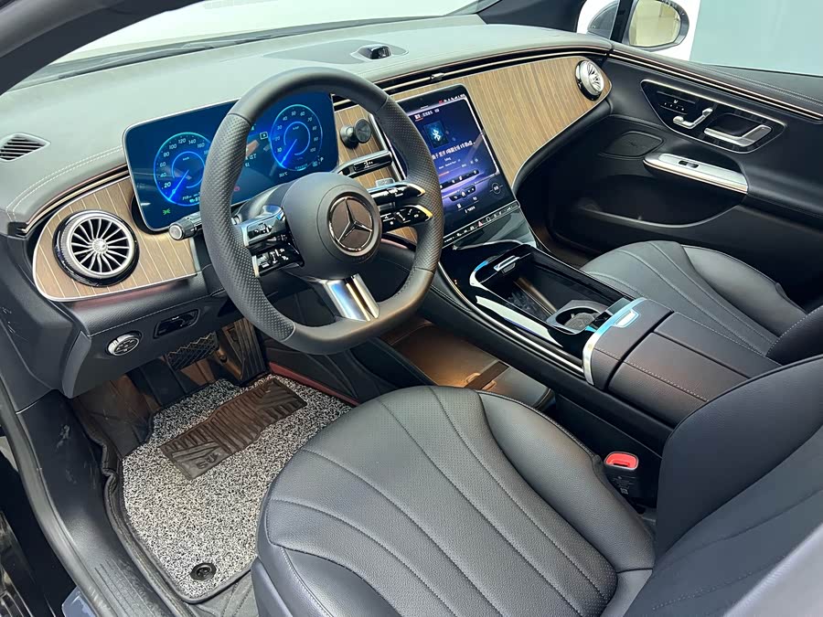 Mercedes-Benz EQE Class 2024 #5 Mercedes-Benz EQE Class 2024 car image #5