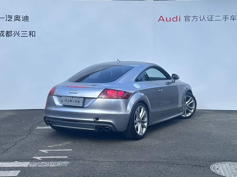 Audi TTS 2011 car image #5